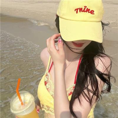 戴帽子的猫